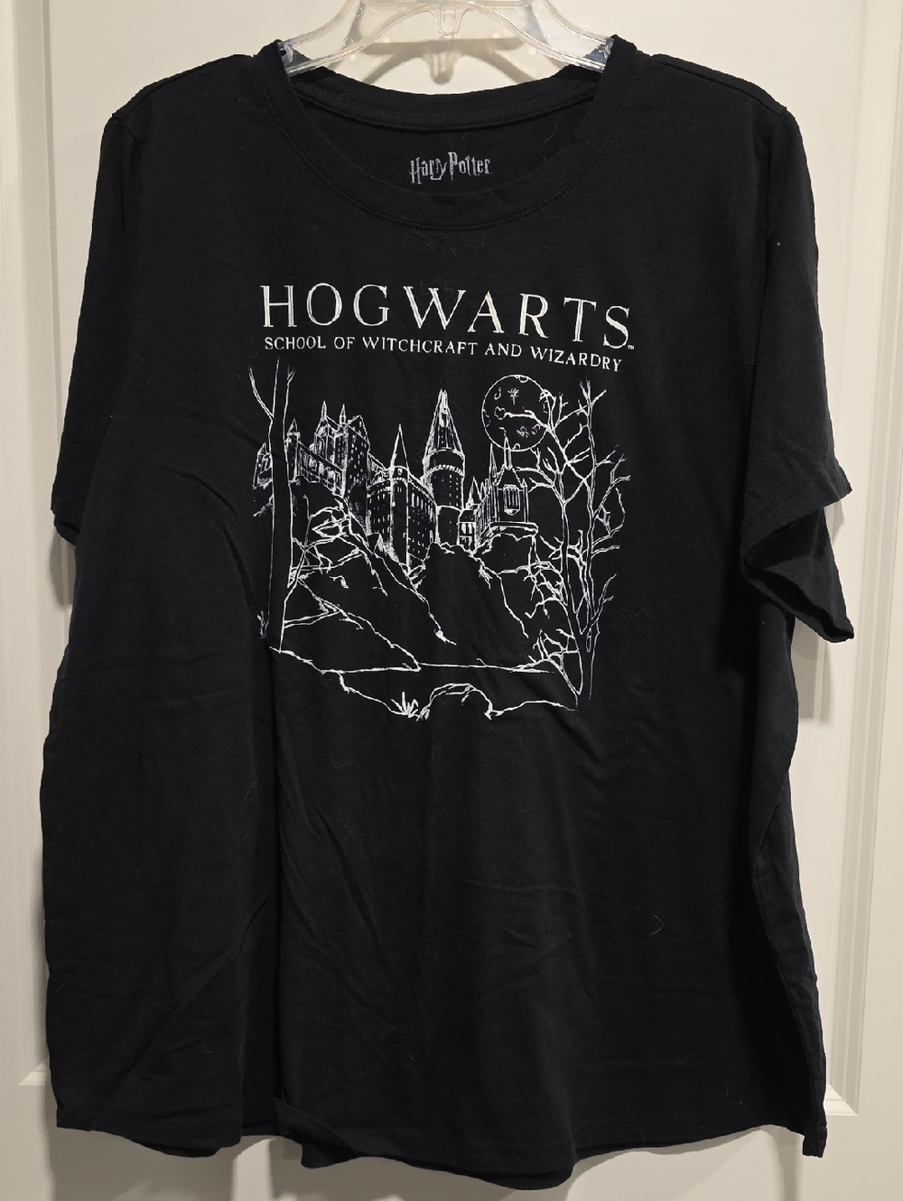 Warner Bros. Harry Potter Hogwarts Black Tee
